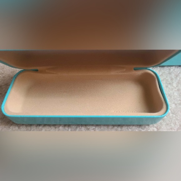 Tiffany & Co. Turquoise sunglass case and box (no glasses) - Picture 3 of 10